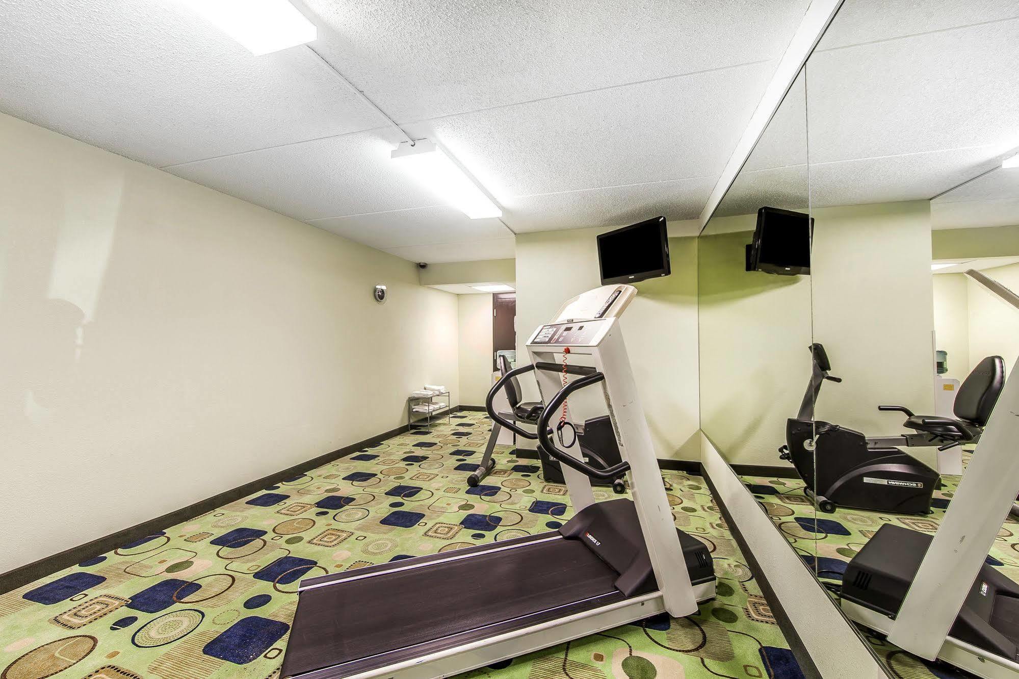 Quality Inn West I - 75 Суийтуотър Екстериор снимка