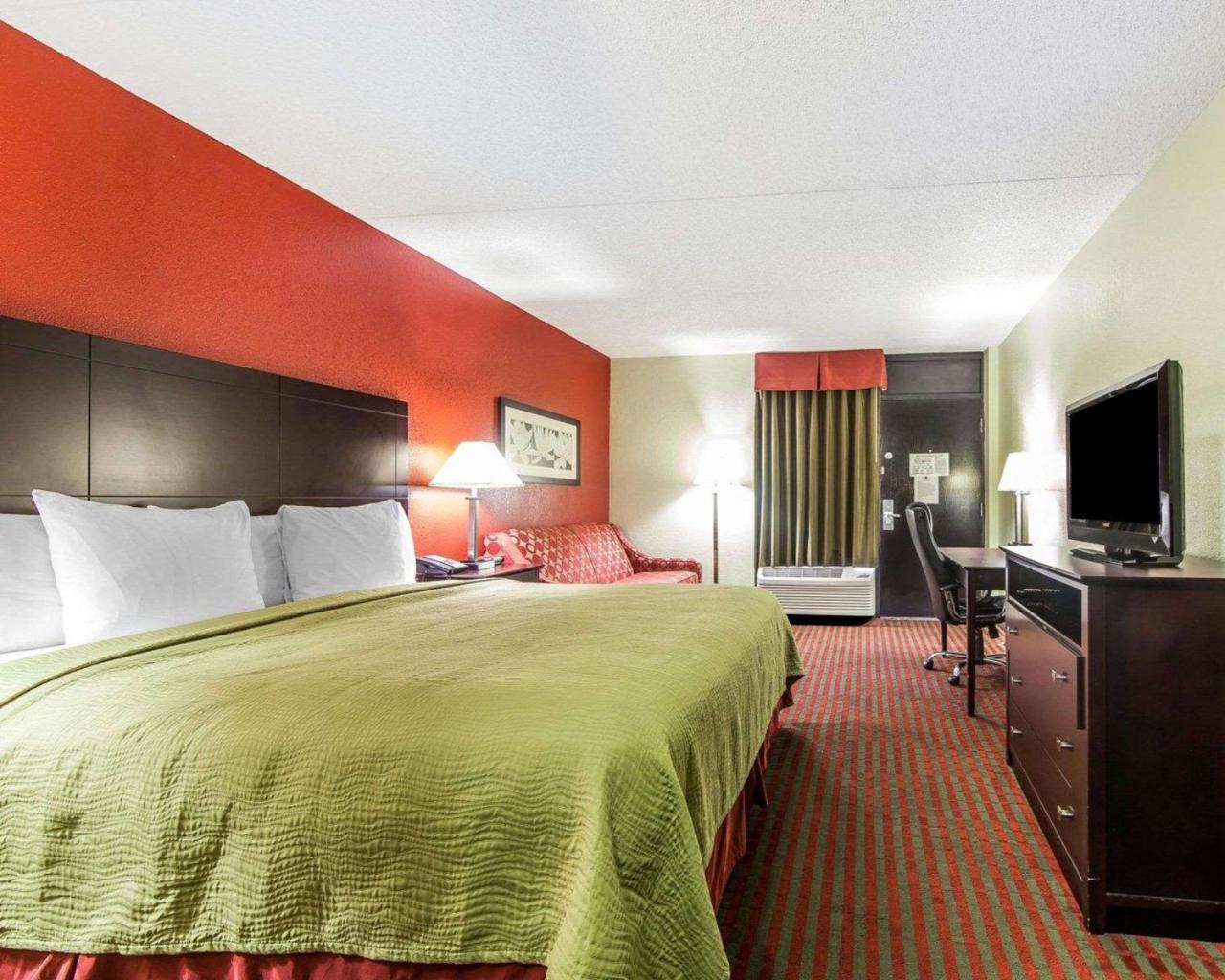 Quality Inn West I - 75 Суийтуотър Екстериор снимка