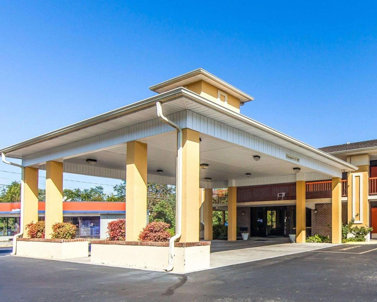 Quality Inn West I - 75 Суийтуотър Екстериор снимка