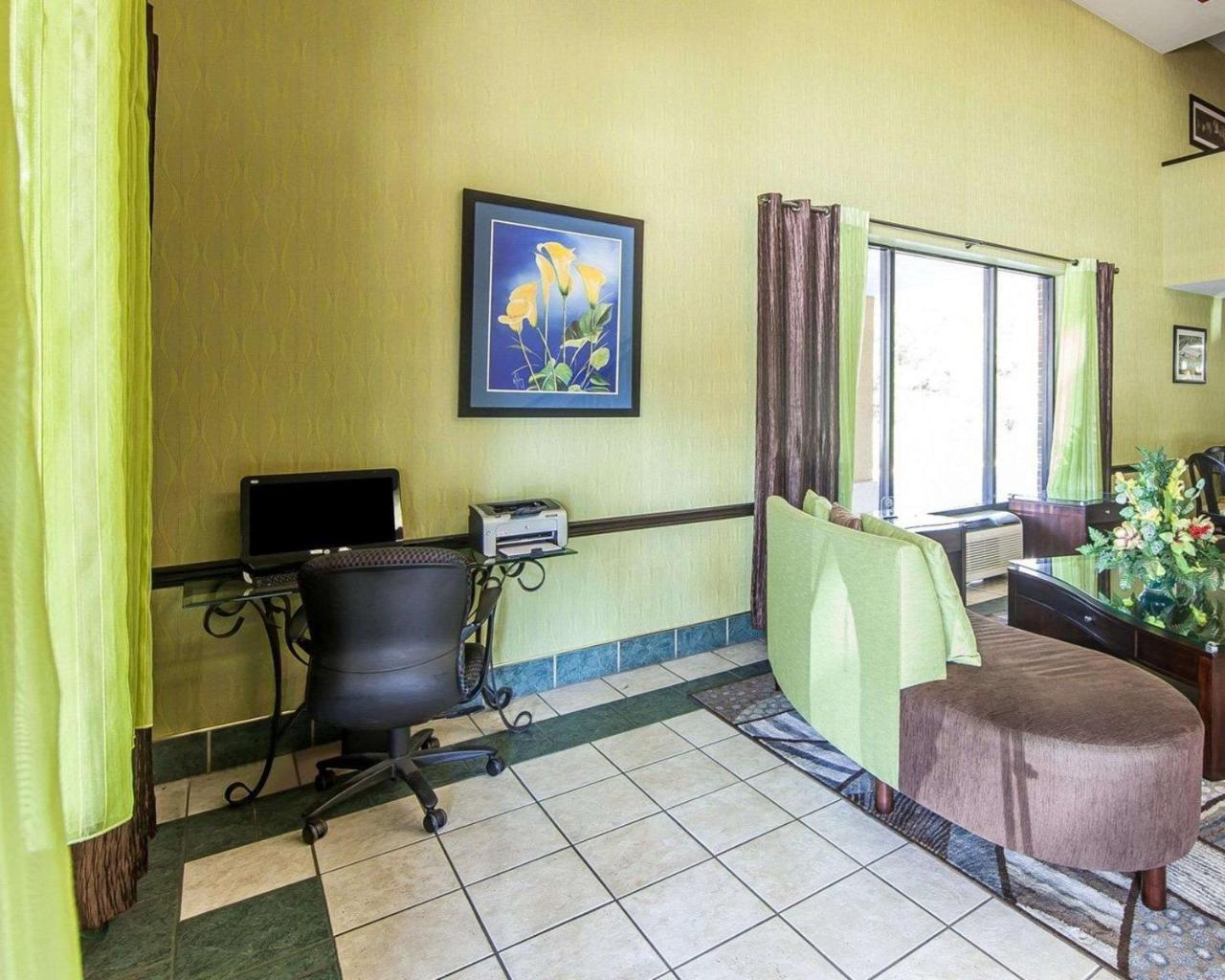 Quality Inn West I - 75 Суийтуотър Екстериор снимка
